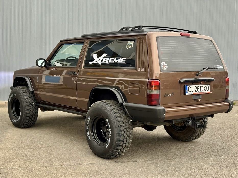 Jeep Cherokee XJ / Sport / 2 usi / 4x4 / Off Road