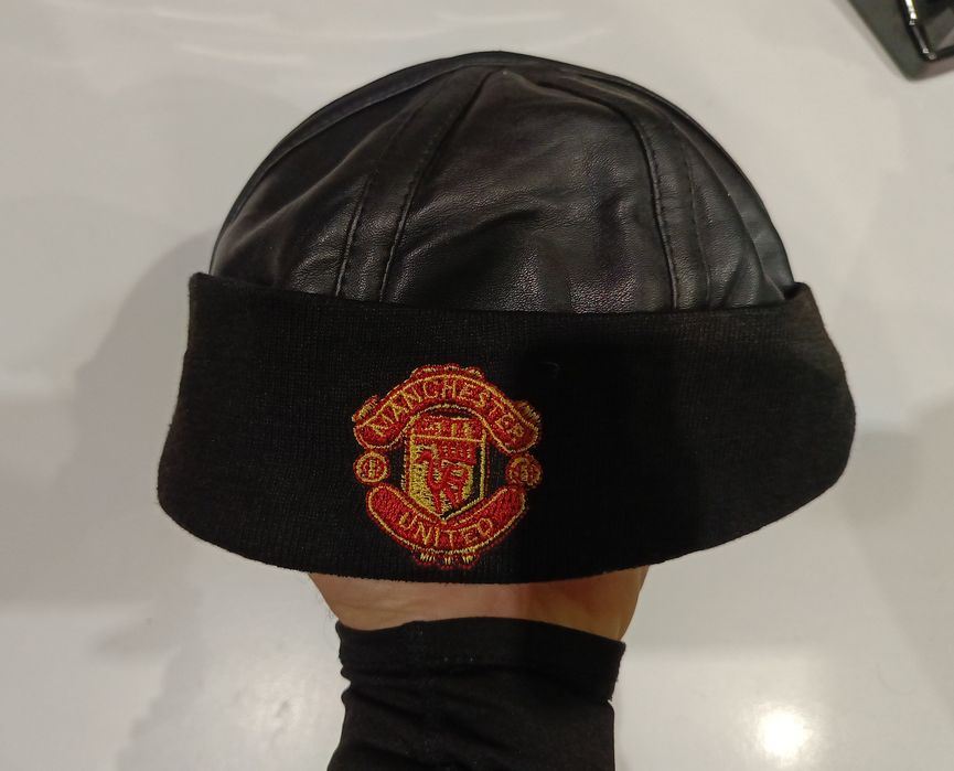 Зимна шапка Manchester United