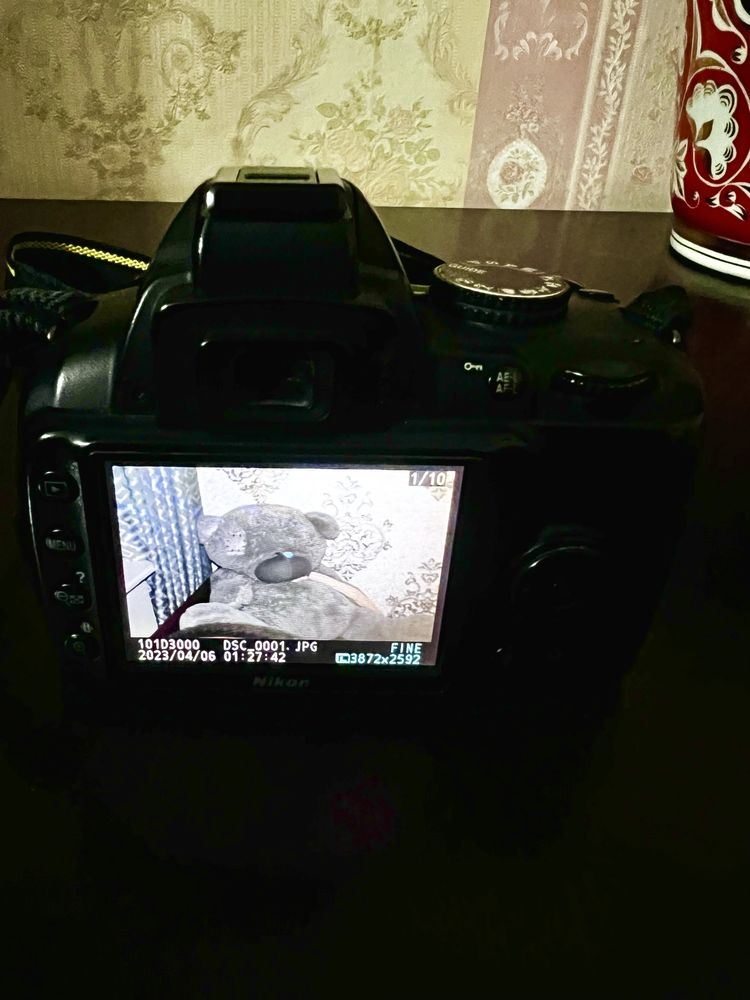 Продаю фотоаппарат Nikon d3000