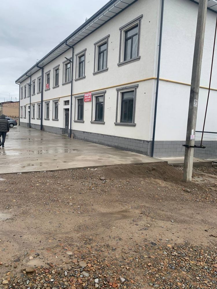 Novostroy karobka Nazarbek Sanatoriyadan utgandan kegin joylashgan