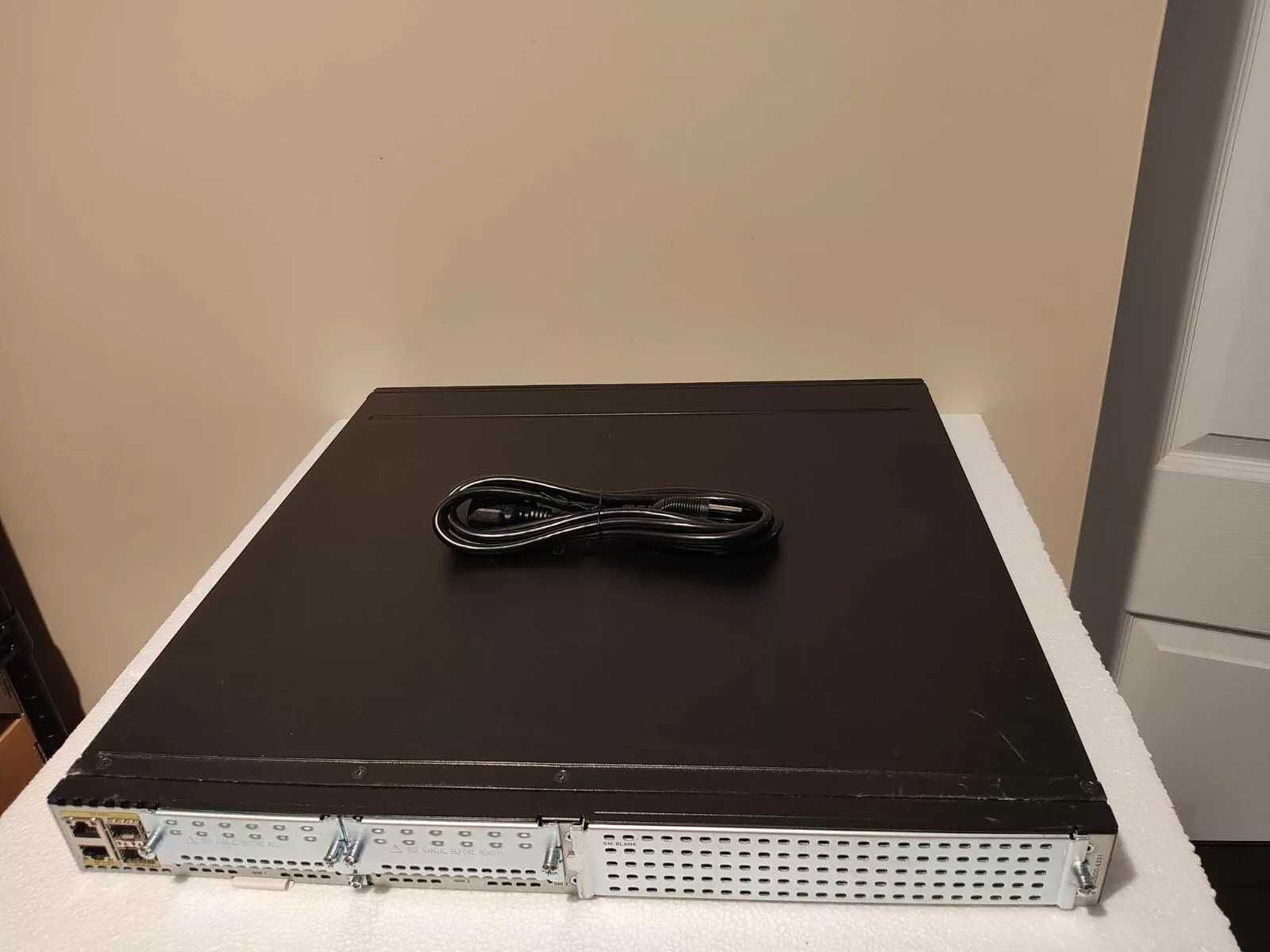 Маршрутизатор CISCO ISR4331