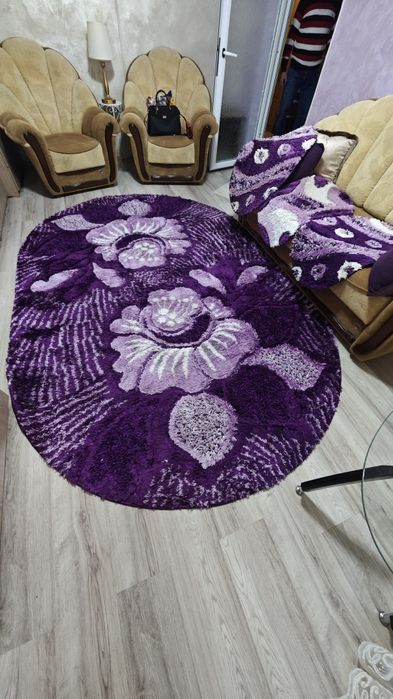 Vând covor mare +3 covorașe mici