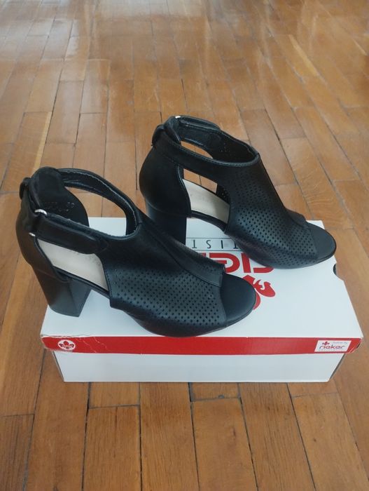 Нови дамски обувки