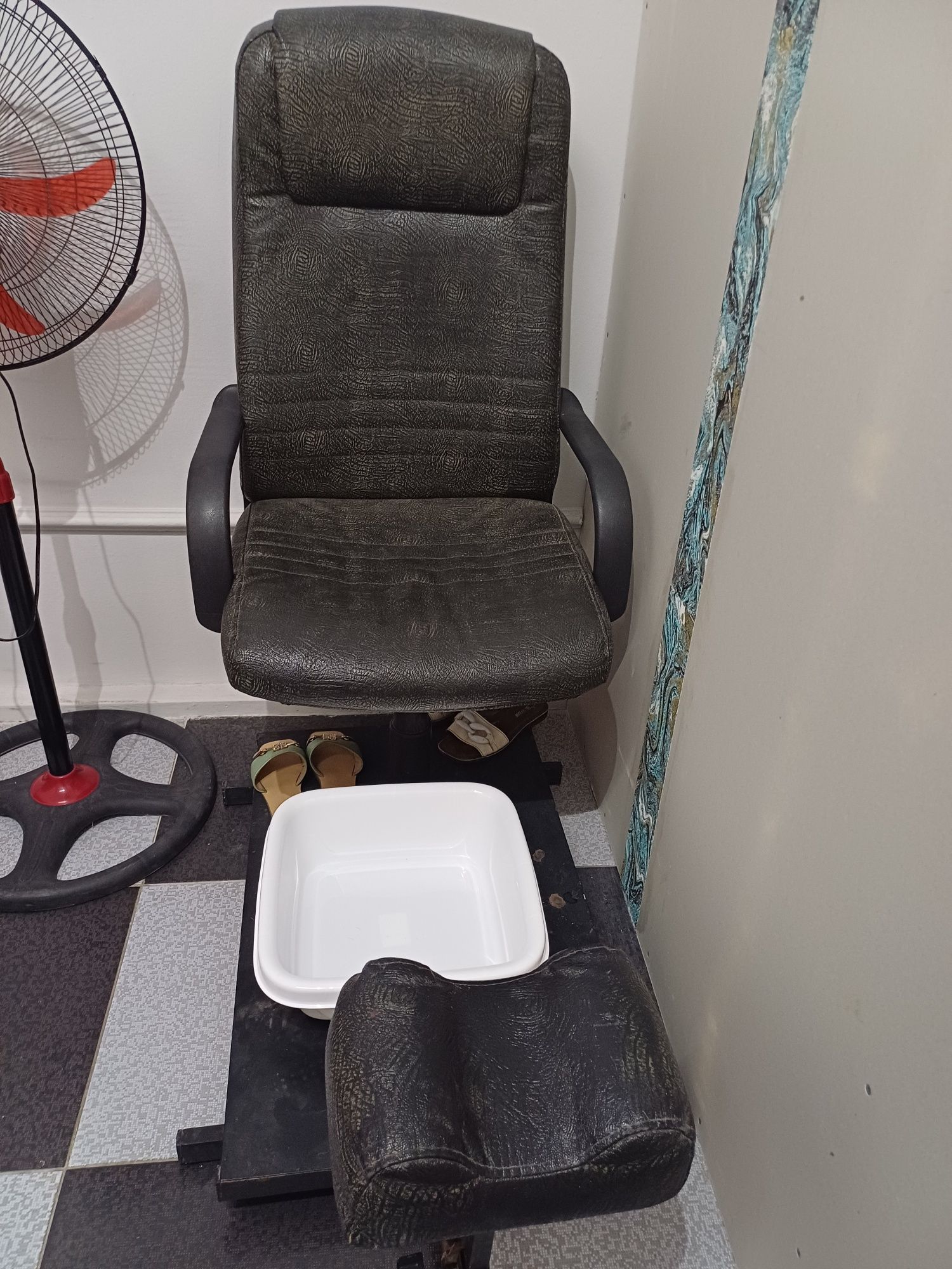Педикюрный кресло