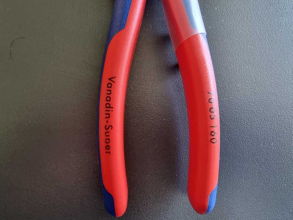 Knipex 7005160 - 7402160 - 7401180 - 7002160 - кабелни резачки