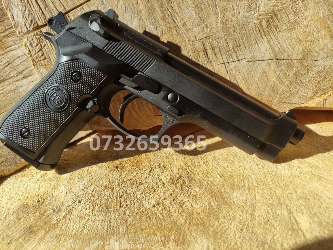 Beretta M92 FullMetal Cu recul puternic GreenGas Pistol Airsoft