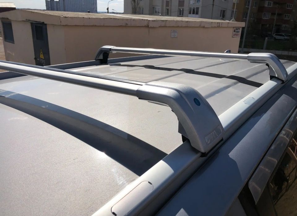 Багажник на крышу Fortuner поперечные рейлинги
