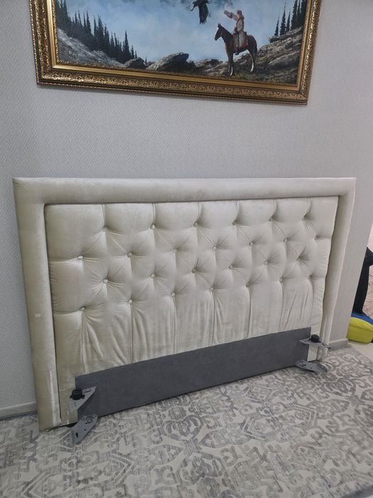 Продам кровать с матрасом