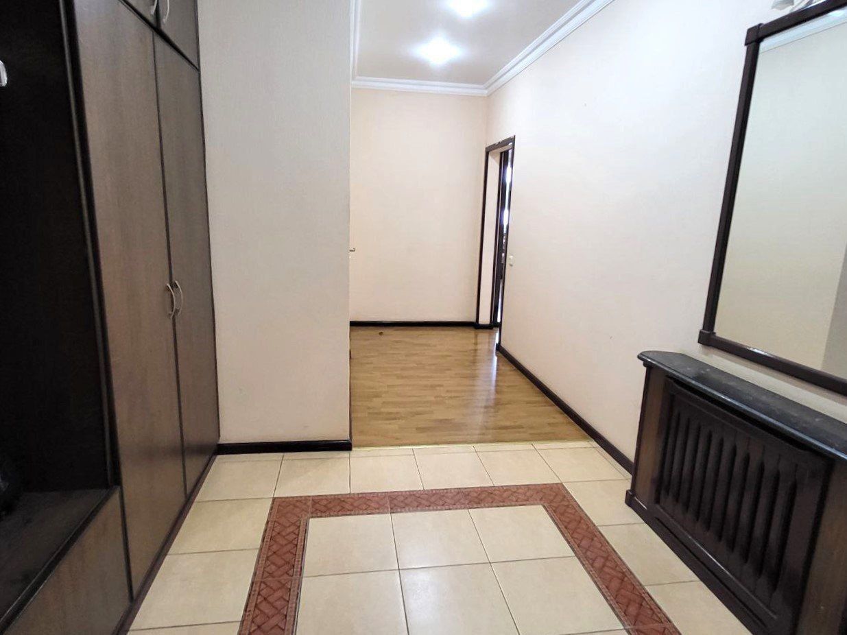 Продаю квартиру 4-9-16 Мирабад Авеню Госпитальный 100м² в самом центре