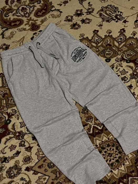 Продам трико lonsdale