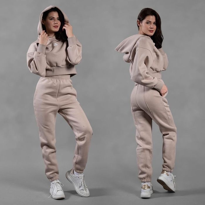 Нова колекция!Дамски зимни екипи-Nike