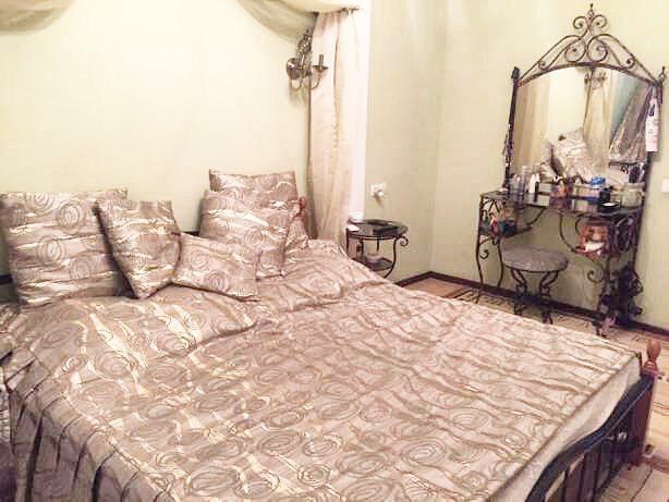 Центр, метро Ойбек 4/6/9. Квартира в центре, продам срочно