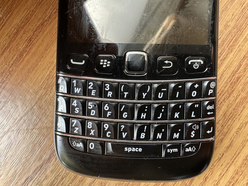 Telefon BlackBerry 9790