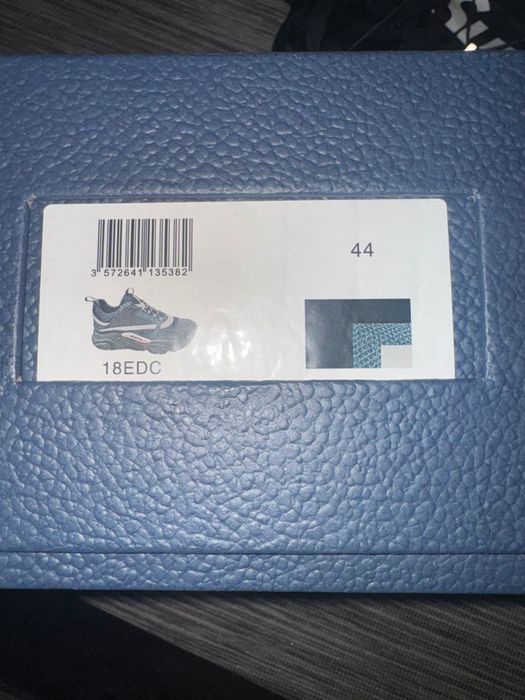 Vand adidasi Dior B22