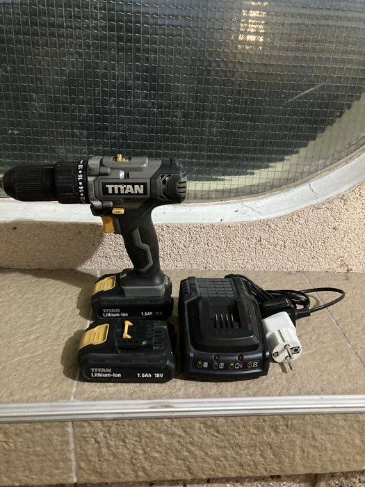 Продавам винтоверт Titan