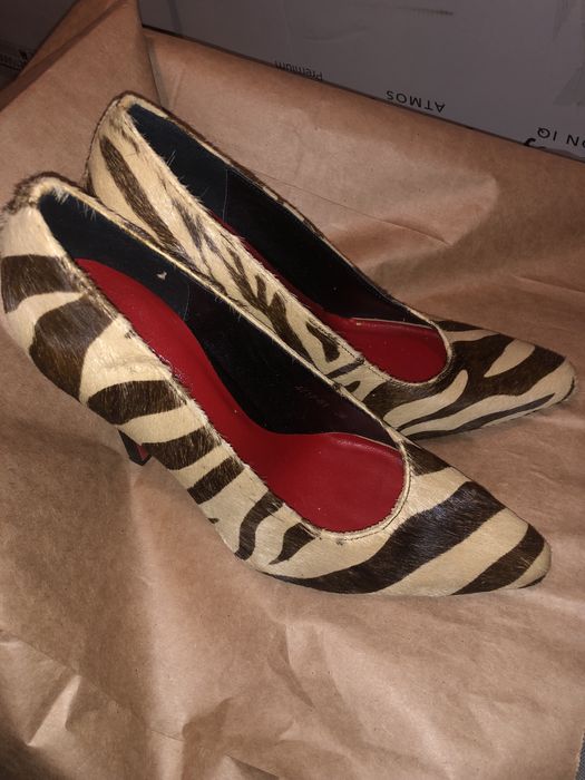 Pantofi Sabres, piele si blanita ponei, purtati o singura data, mar.38