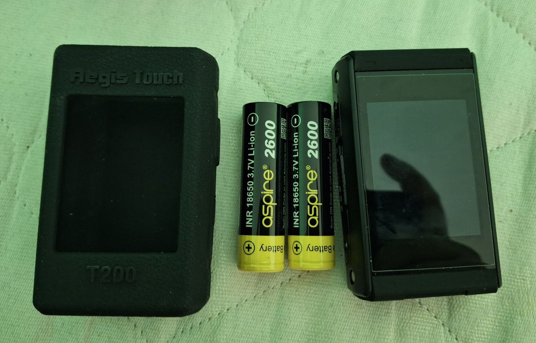 GeekVape Aegis Touch T200 + acumulatori + husă protecție +