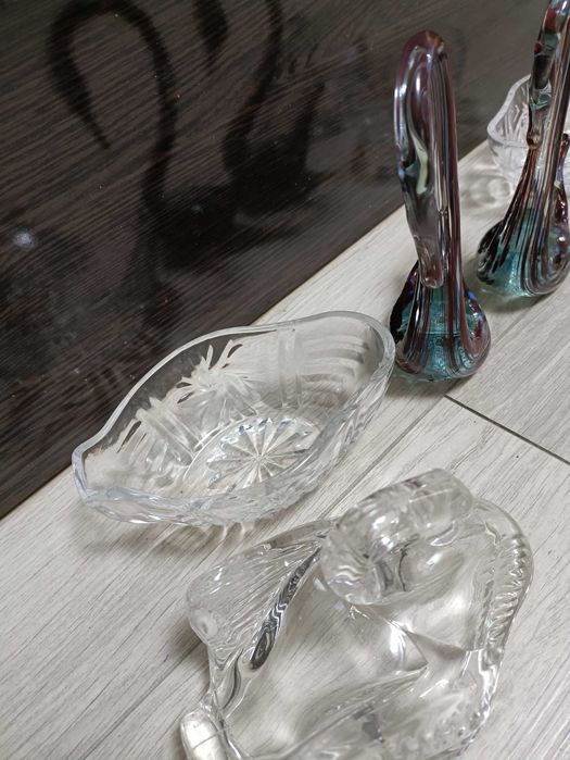 Стеклянные лебеди цена за всё