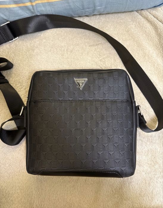 vand borseta Guess