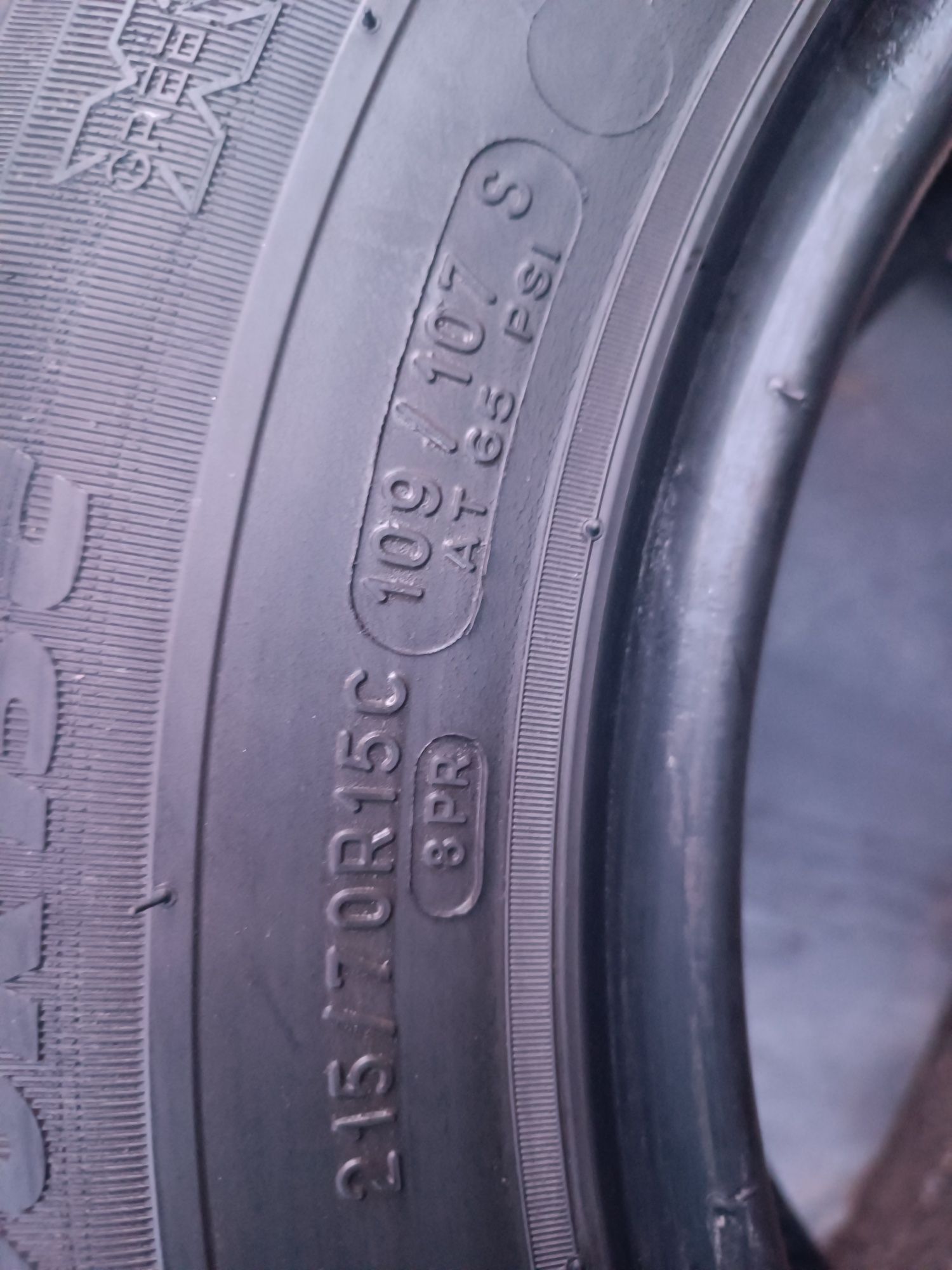 215/70/15 C Michelin