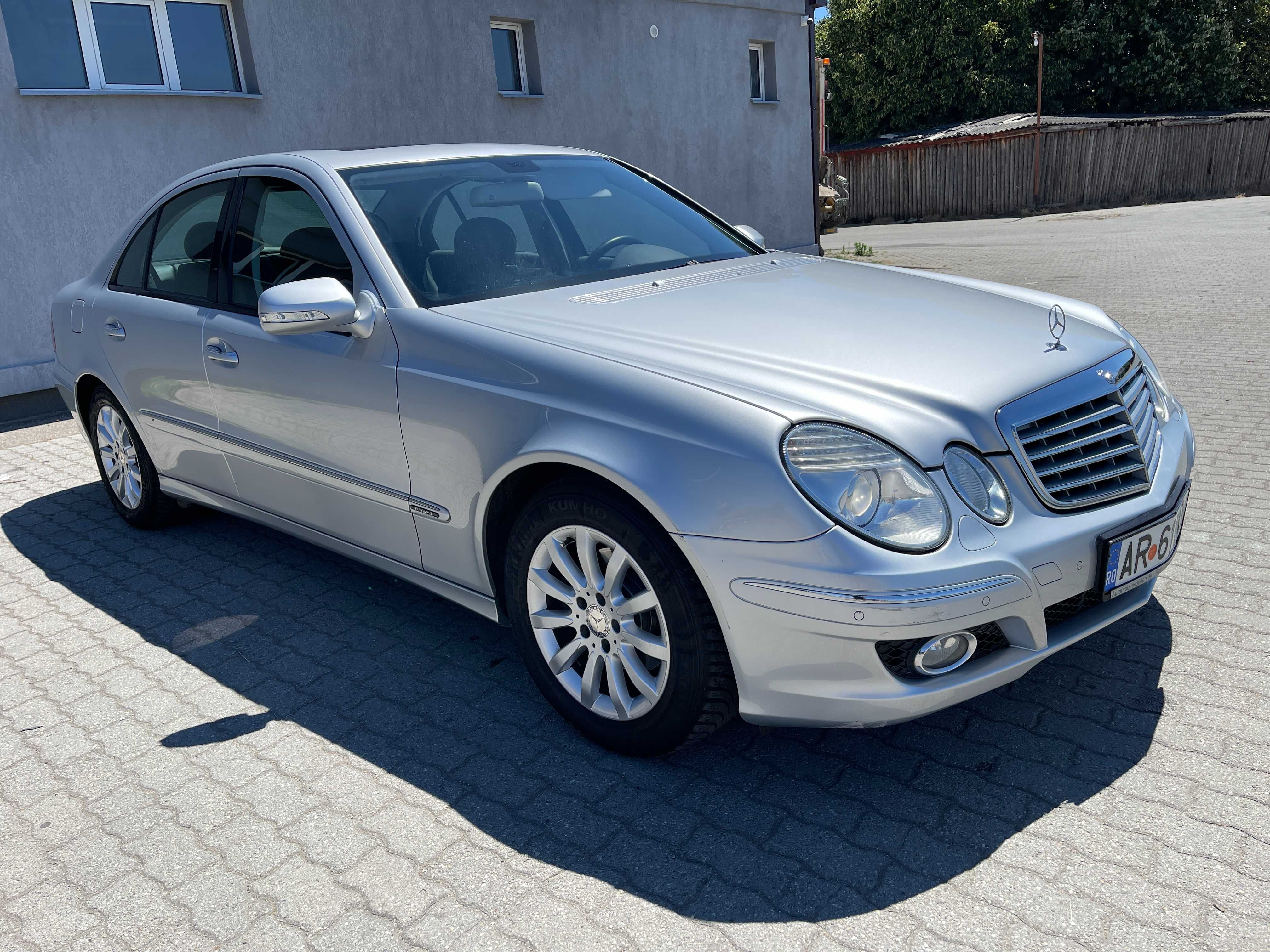 Mercedes E300 BLUETEC-210CP/Model ELEGANGE /Automat/Navi/Trapa
