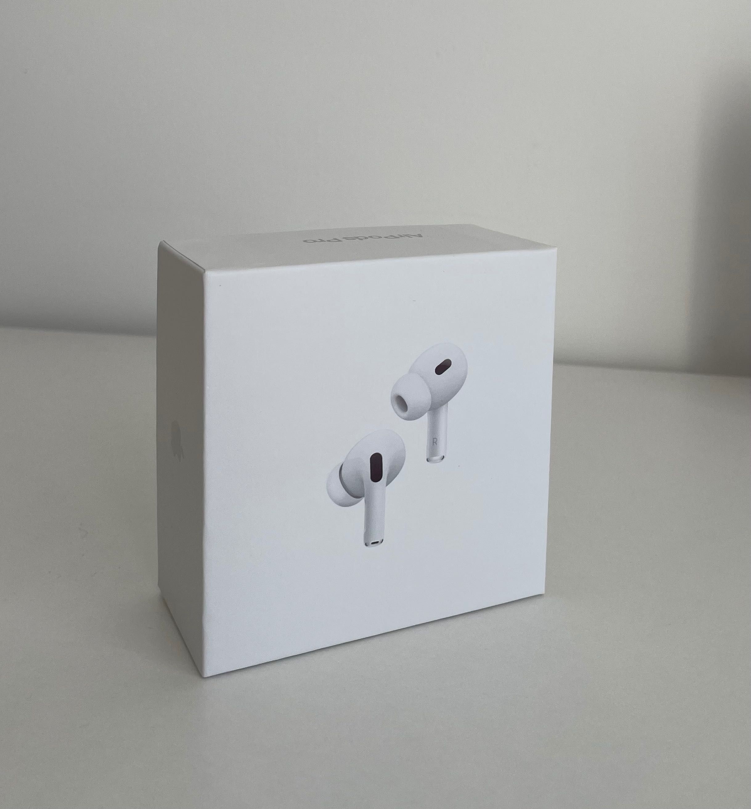 AirPods Pro - 2nd gen + подарък