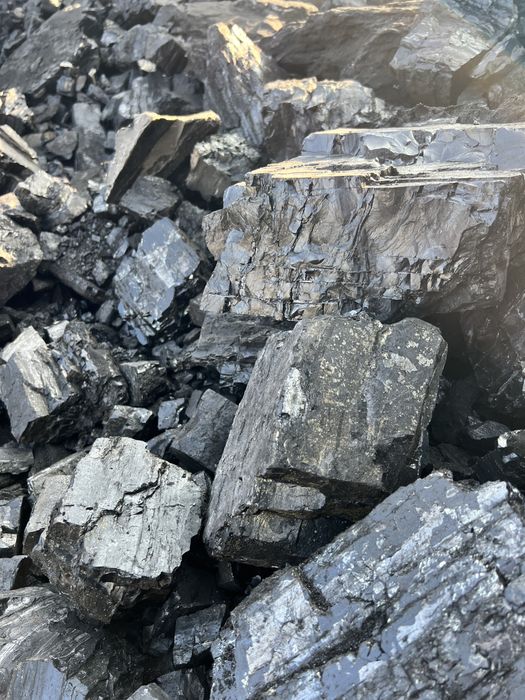 Уголь в мешках Майкубе