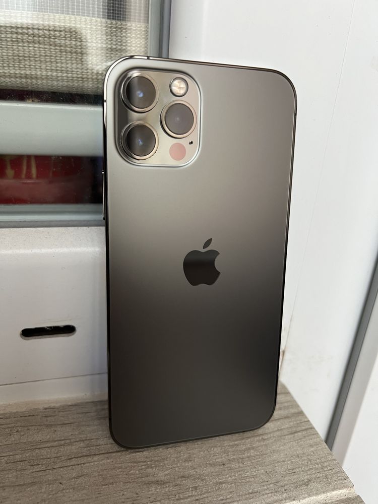 Iphone 12 pro ТОП състояние