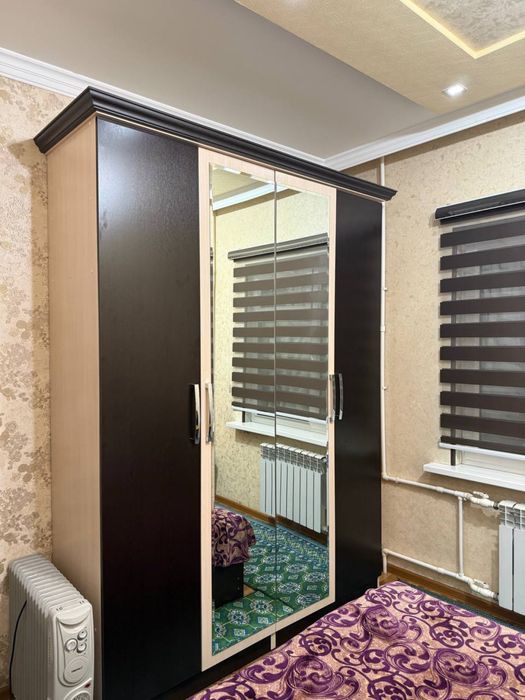 Жуда яхши холатда сакланган Шкаф сотилади