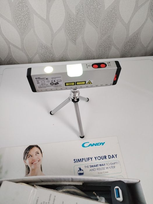 Лазерен нивелир със статив!