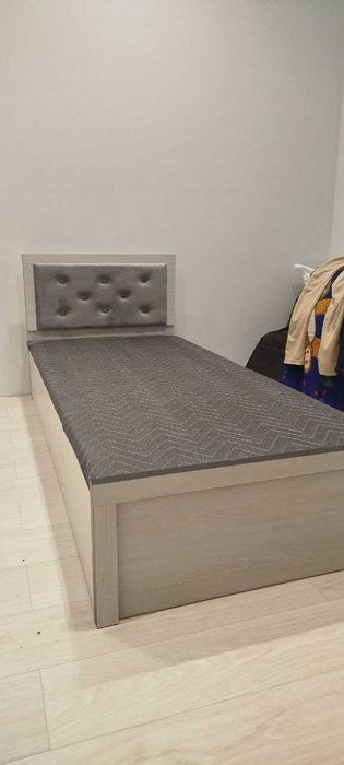 Kravatlar,  kalavat optim. 016 krovat sunduk. Односпальная кровать