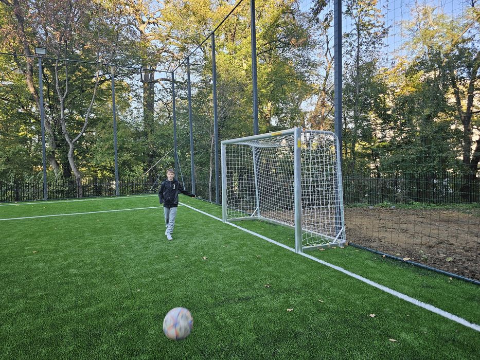 PORTI DE FOTBAL MOBILE din aluminiu dimensiunea  3X2X1 m /  3X2X1,5 m