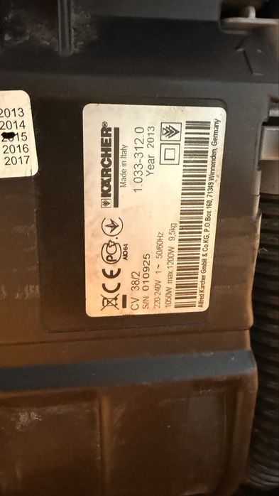 Aspirator Kärcher cu perie