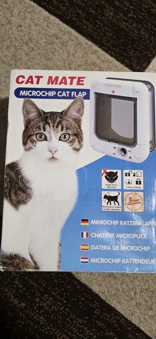 Usita acces pisici sau catei talie mica