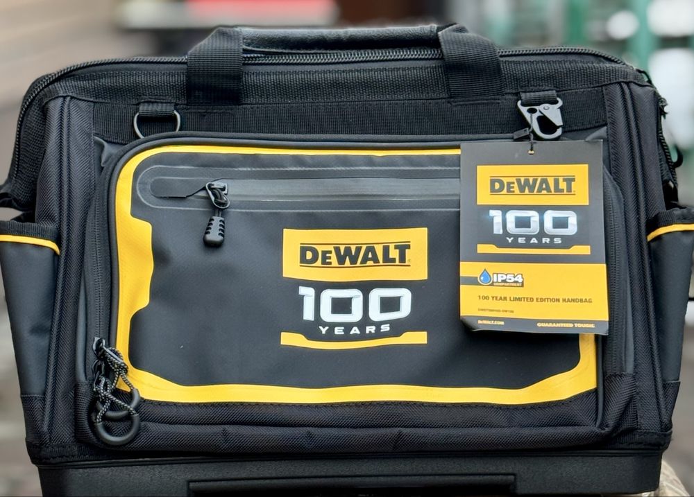 Сумка кейс чехол чемодан для инструментов Dewalt новая, оригинал, ip54
