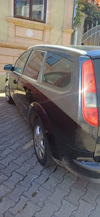 Vand ford focus pentru piese