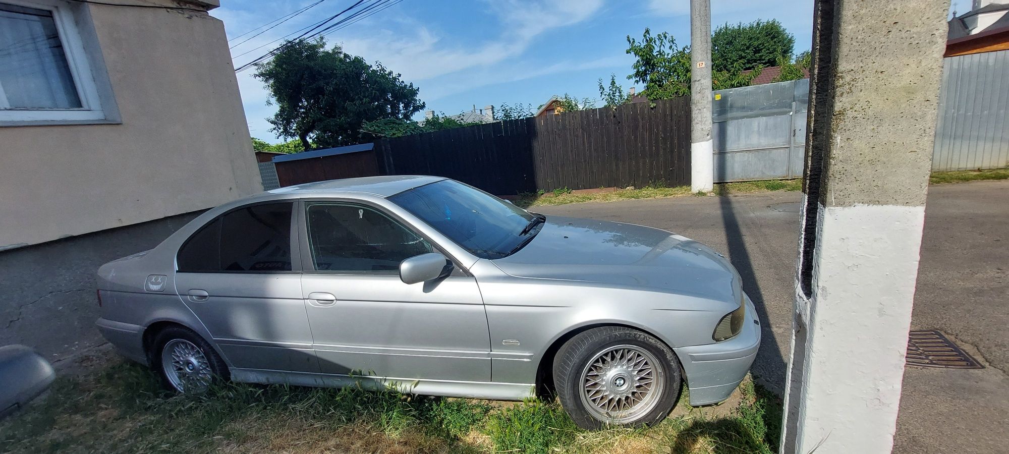 Vând bmw e39 520d