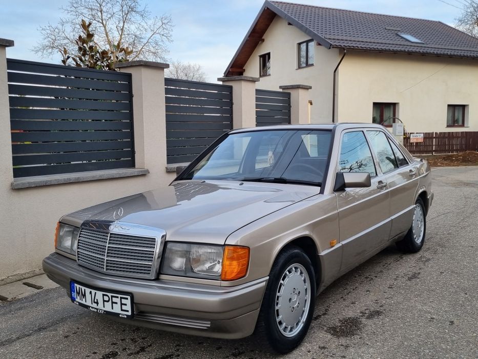 Vand Mercedes 190D vehicul istoric