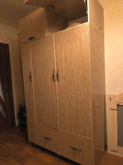 Продается шкаф Б/У