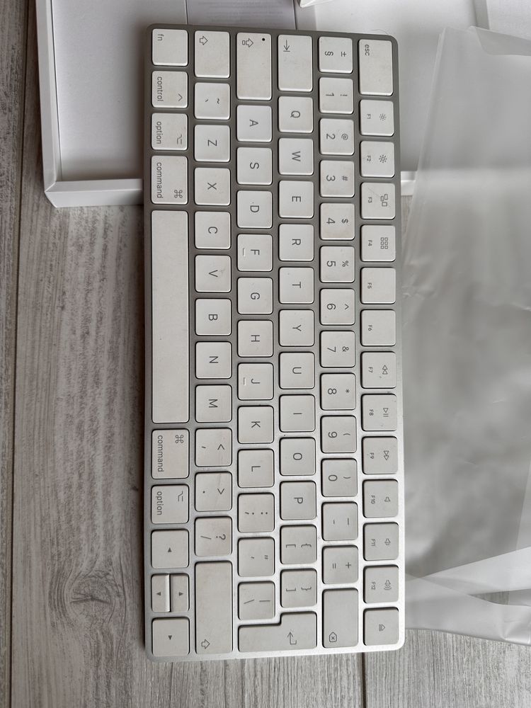 Magic Keyboard A1644