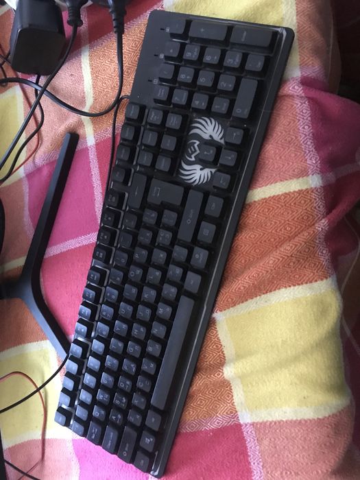 Клавиатура с подсветкой мимбранна в отличном качестве