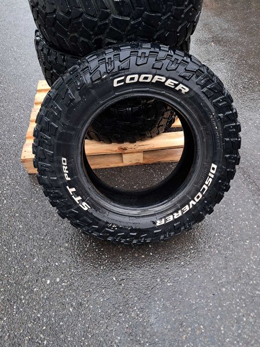 Vand cauciucuri,Off Road .detalii in poze.pret 150 ron.bucata