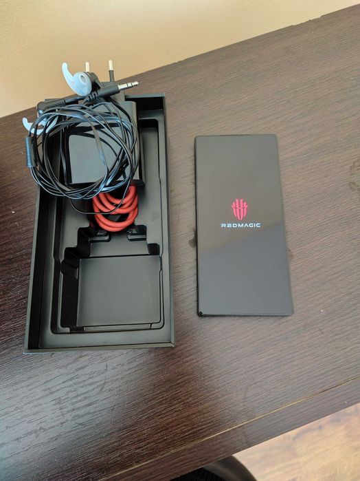 Redmagic 10 Pro 24gb ram+ 1TB rom,8 Elite 144hz