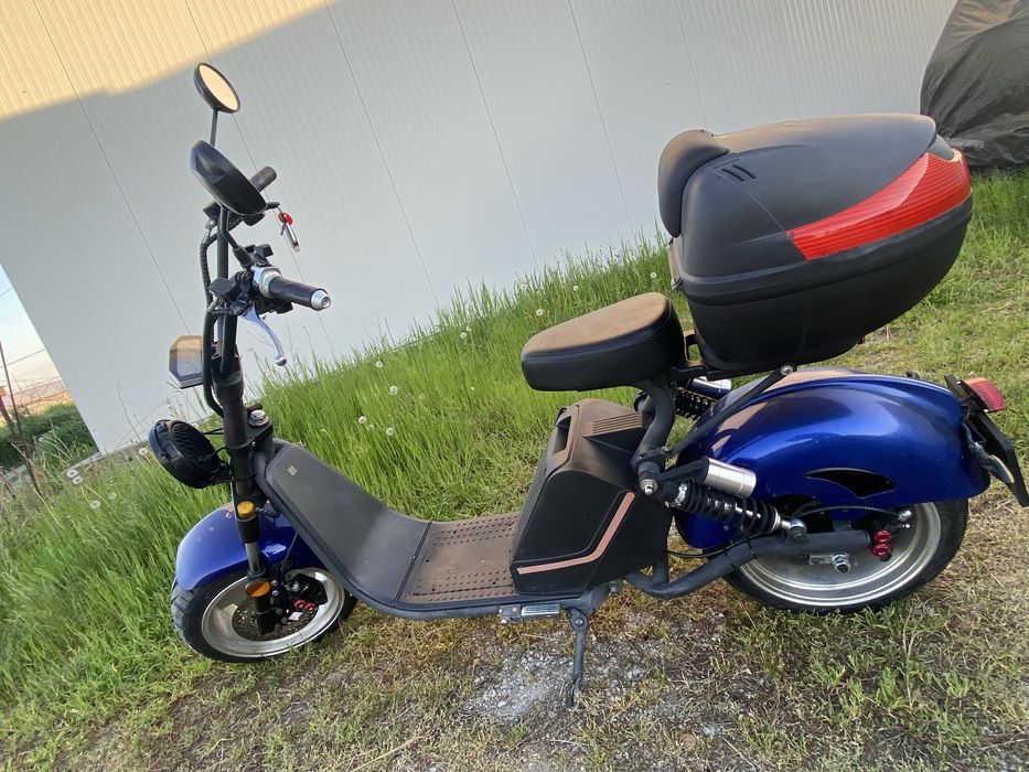 Vand/inchiriez scuter electric 3000w 250 lei / saptamana