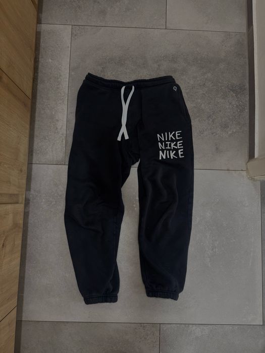 Черно долнище Nike