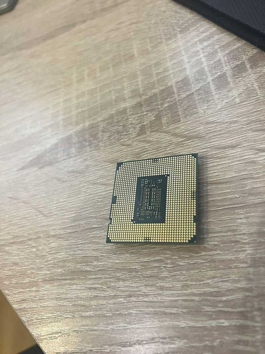 Intel Core i5-10500 | 6 nuclee / 12 thread | LGA1200 + cooler original