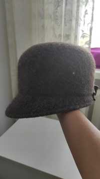Женская шапка - кепка