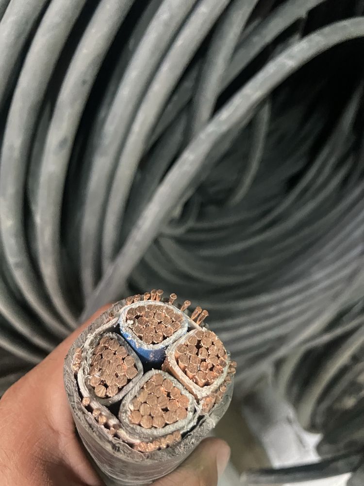 Uzkabel Medni visokavoltni 220 v 380 V kuchlanishga chidamli kabellar