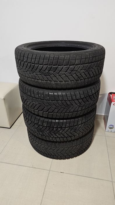 Anvelope iarna GoodYear 225/55R18 102V SUV
