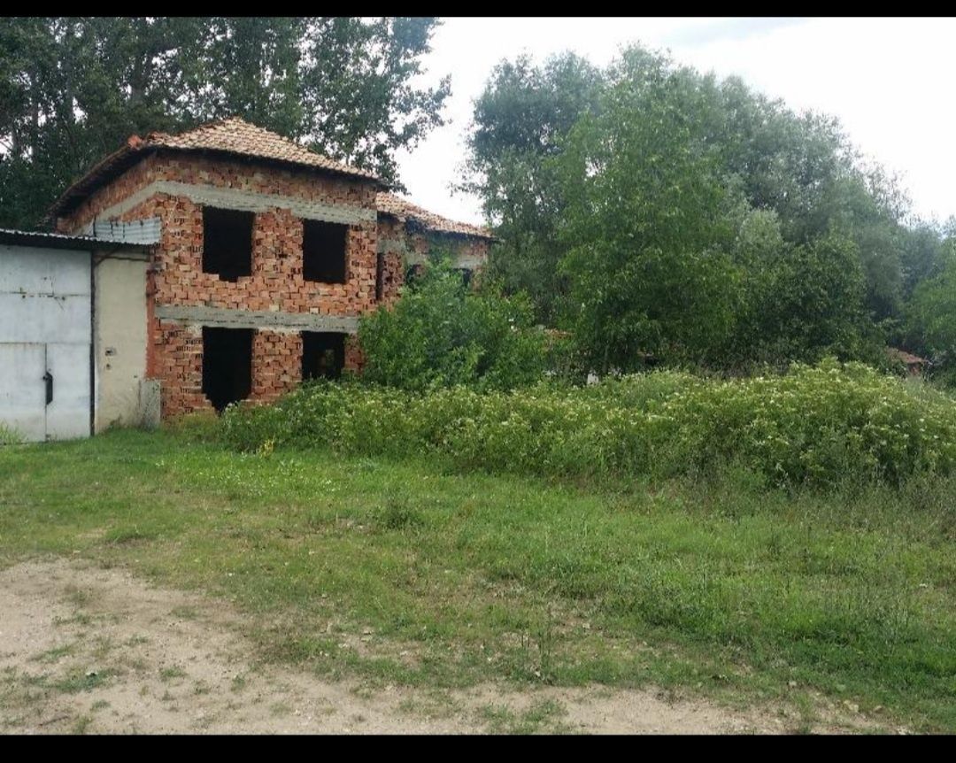 Продава се Промишлена сграда в с. Александрово, Област Ловеч - 17000 кв.м за 6 €/кв.м - Снимка #14